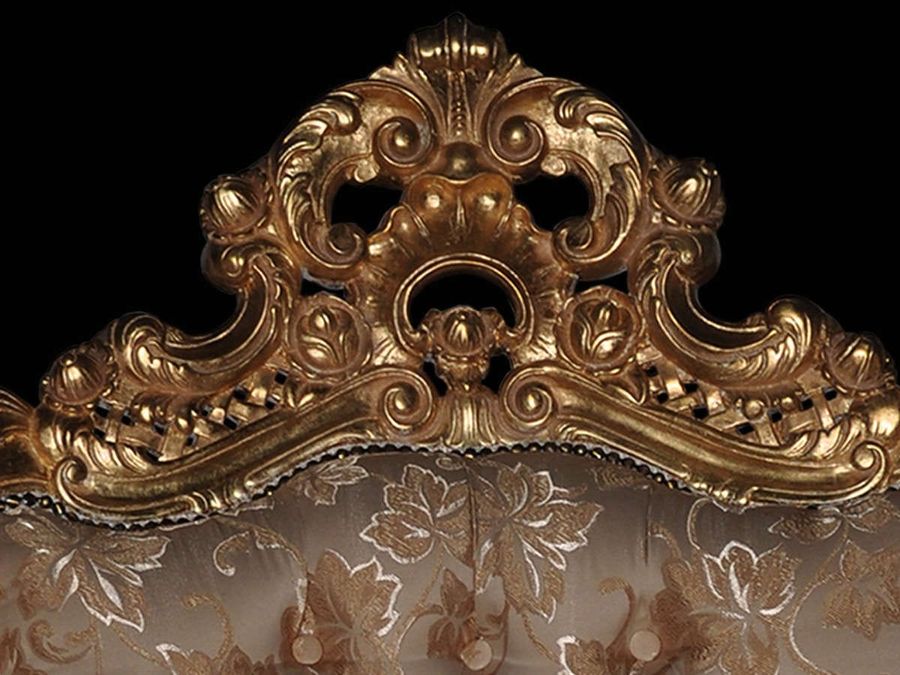 The front view of the chair shows the curves of arms to legs.