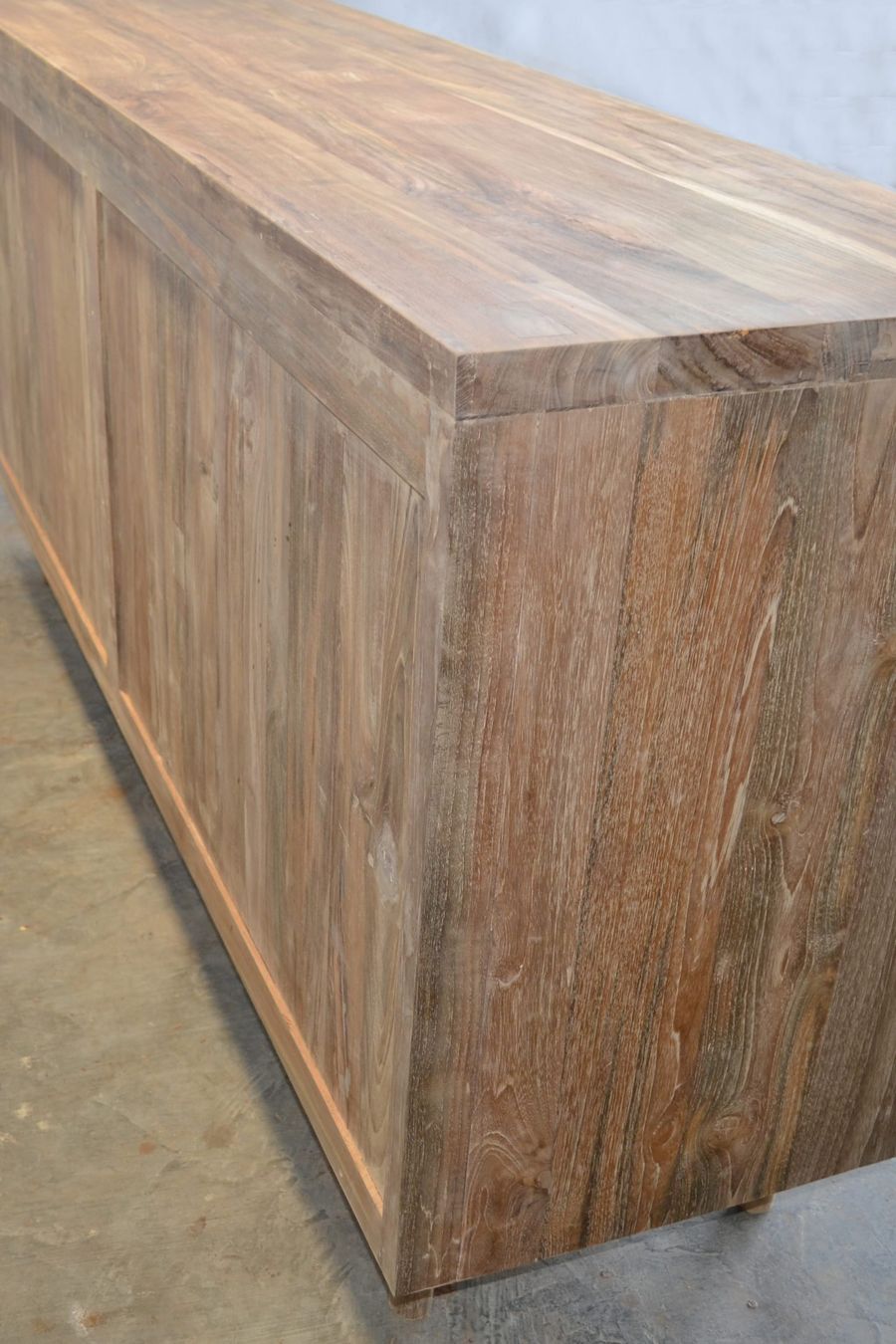 Drawers and wooden knob pulls detail