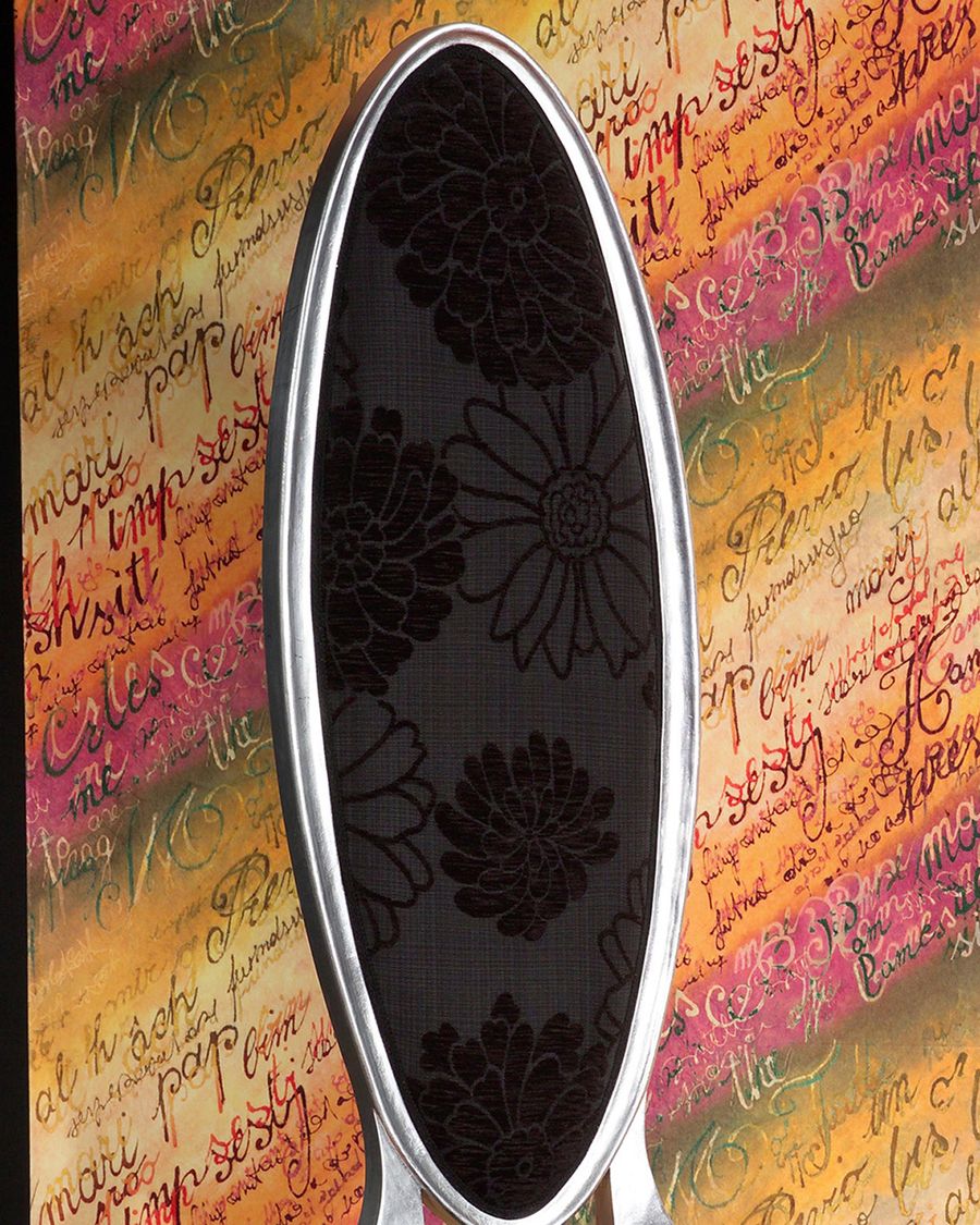 Elegant oval backrest frame detail