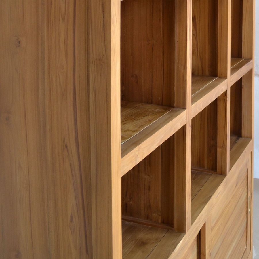 Bottom shelves detailed view