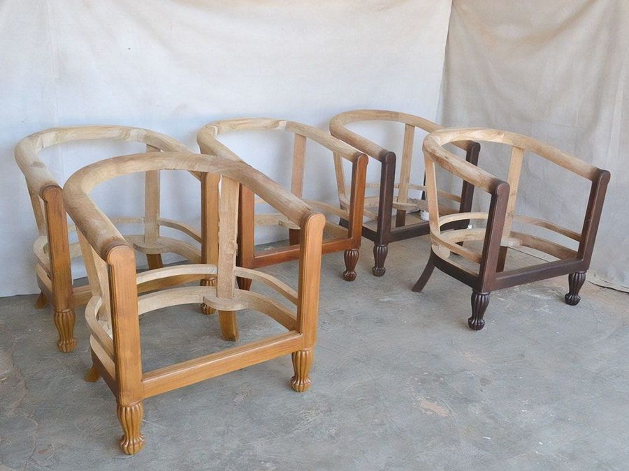Teak tub chair frame in finishing process