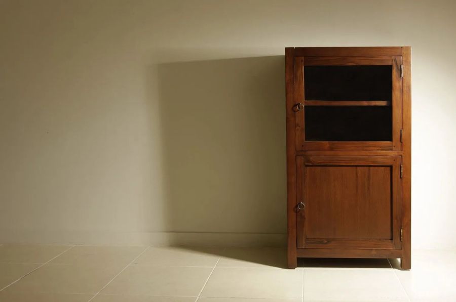 Mahofany simple cupboard front view