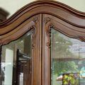 Chippendale vitrine 2 glass doors no flower cresting top