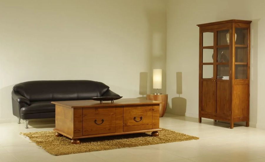 Bun feet coffee table 2 drawers front