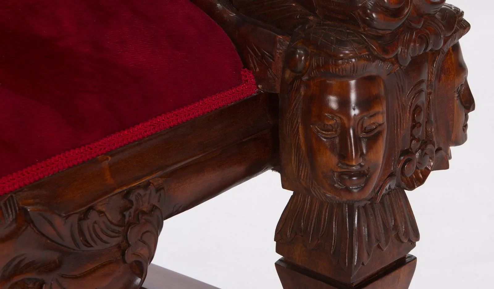 King carving seat rails