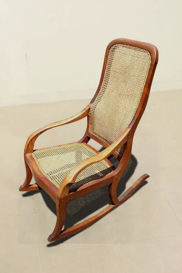 Rattan detail on the seat