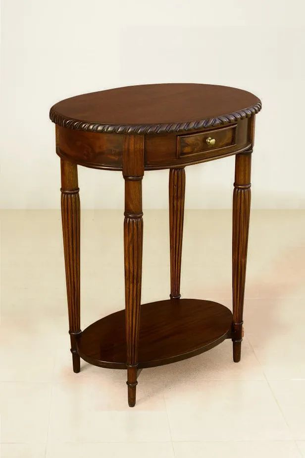 Tear drops wood carving decoration on the edges of top leaf