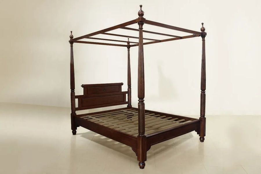 Sheraton poster bed wood headboard queen size mattress