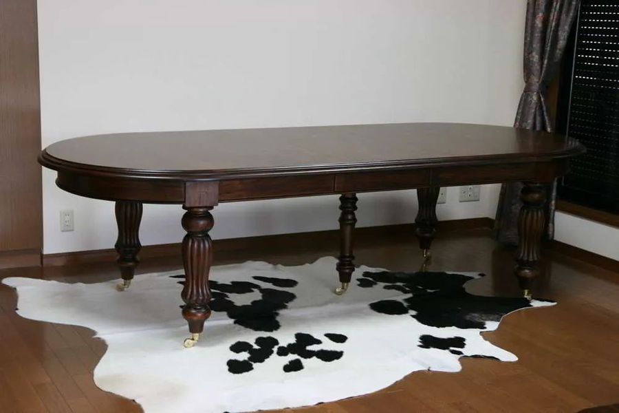 Sheraton dining table single leaf extension and extra leg