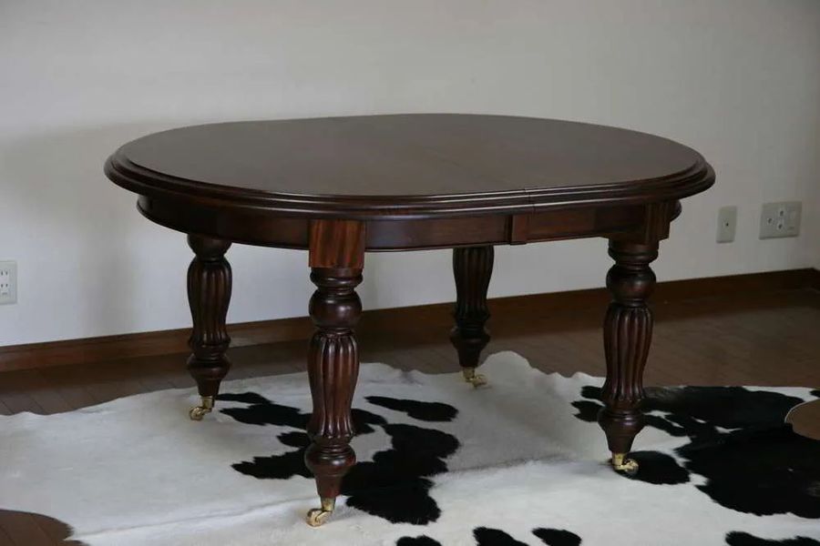 Sheraton dining table fixed without leaf extension