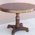 Pedestal round table extendable top