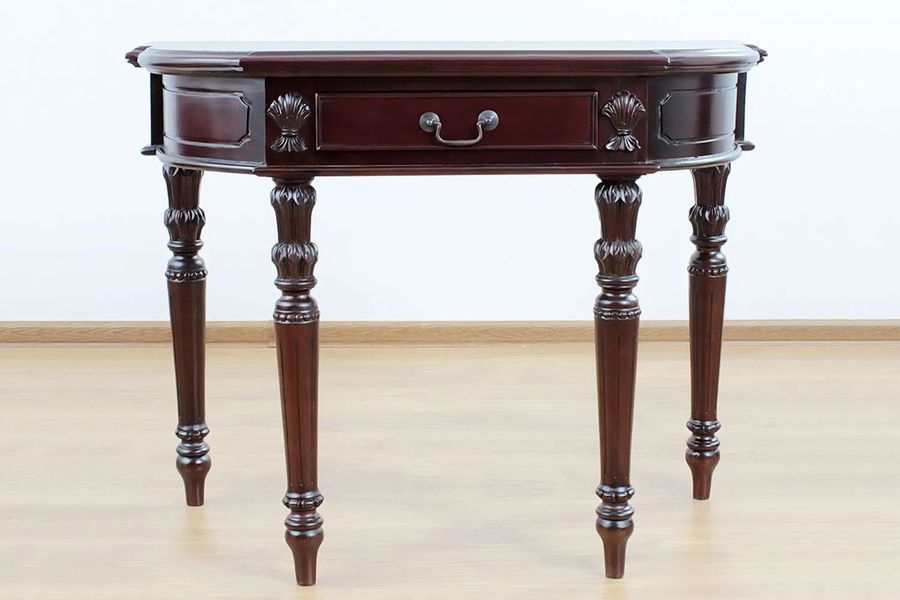 Plain legs fluted console
