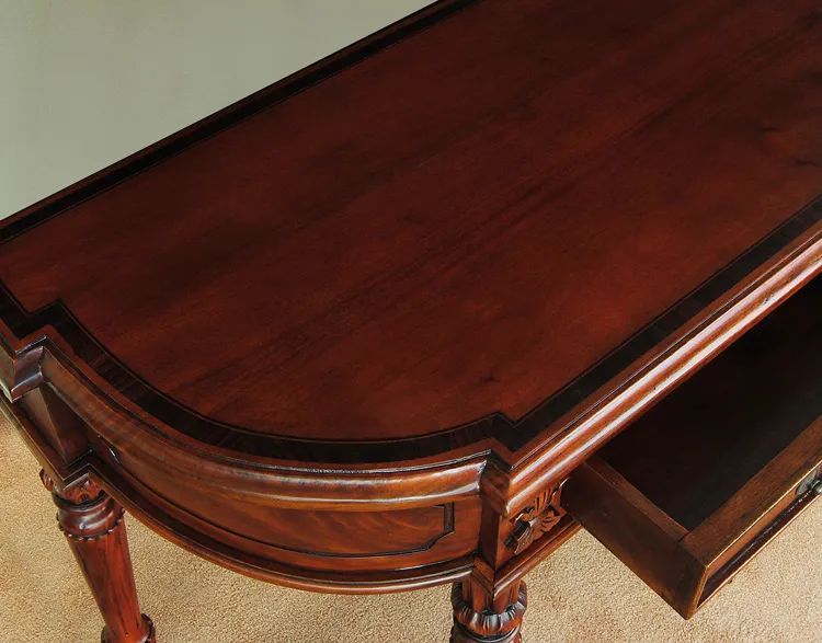 Solid wood top detail highlighted with black lines