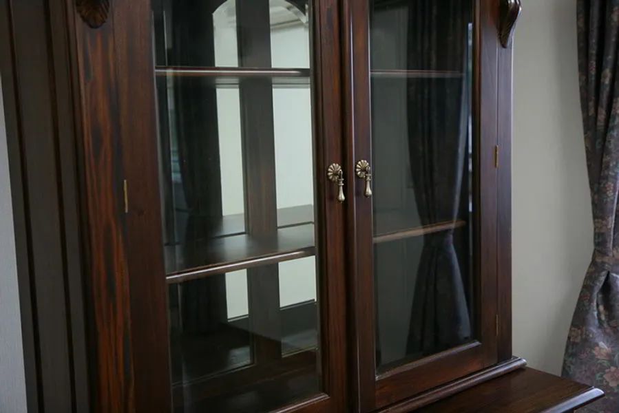 Mirror back and glass doors