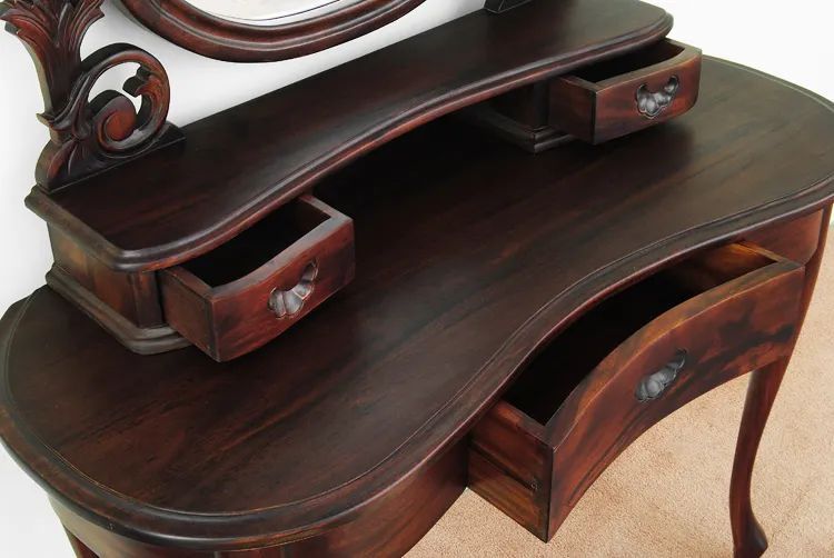 Victorian bedroom vanity kidney shape top 3 drawers