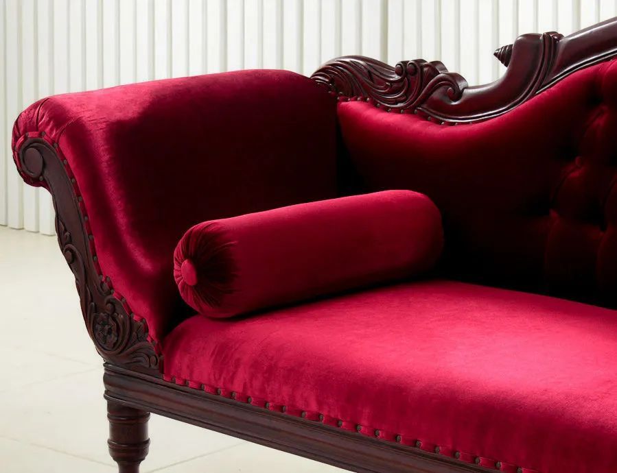 Colonial large sofa seat upholstery detail