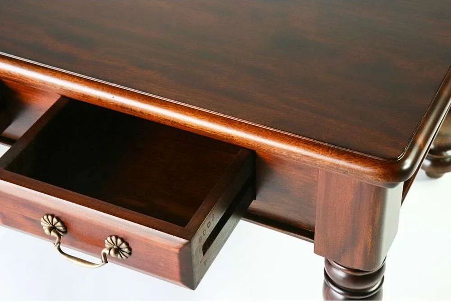 Colonial console table 1 drawer detail