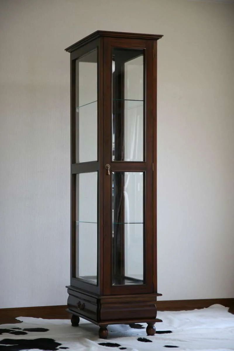 William and Mary vitrine side door