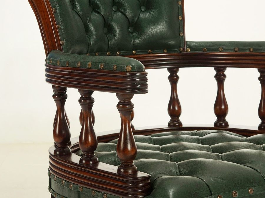 Fluted wood bars supported arm rest