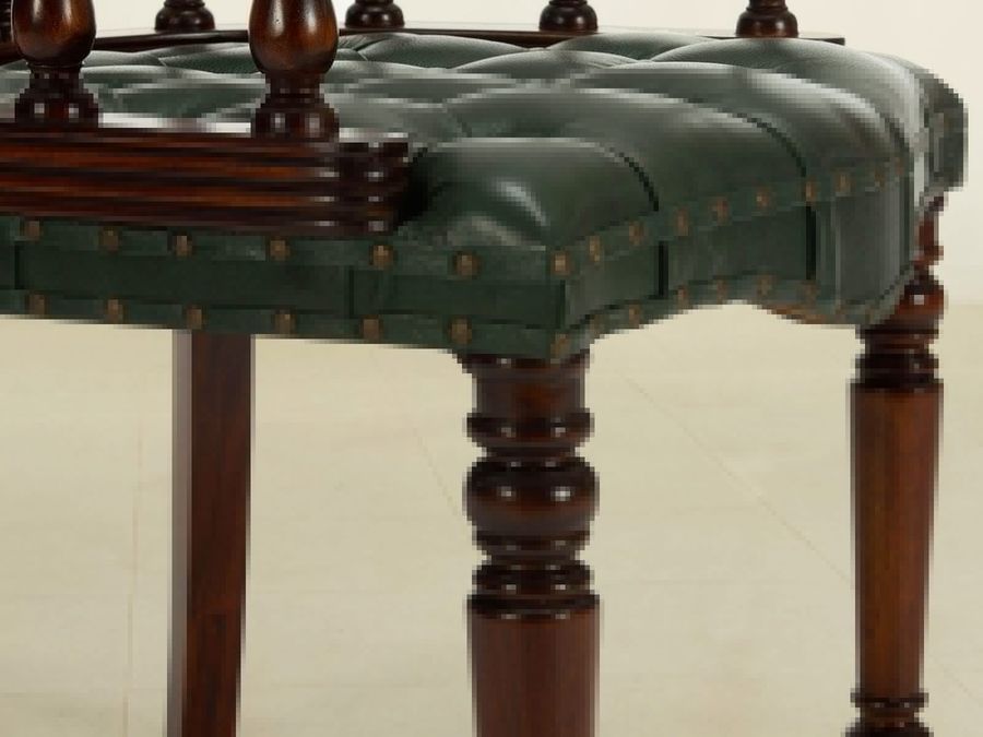 Mahogany wood fluted legs