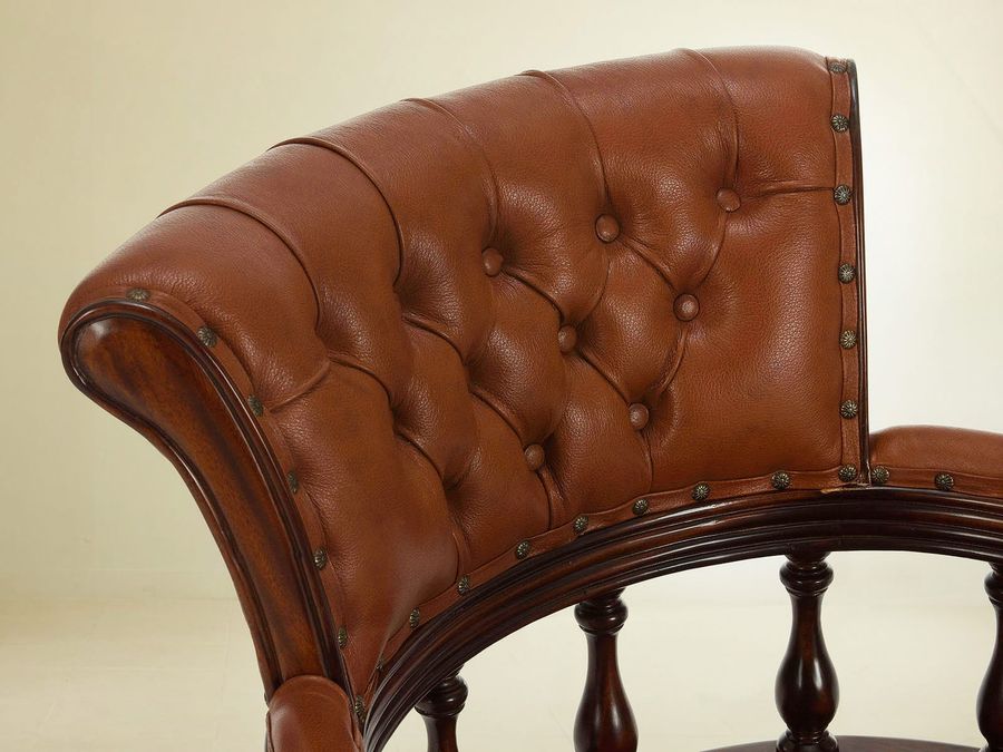 Diamond tufted leather backrest