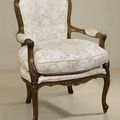 Louis XV Cabriolet mahogany wood frame white fabric