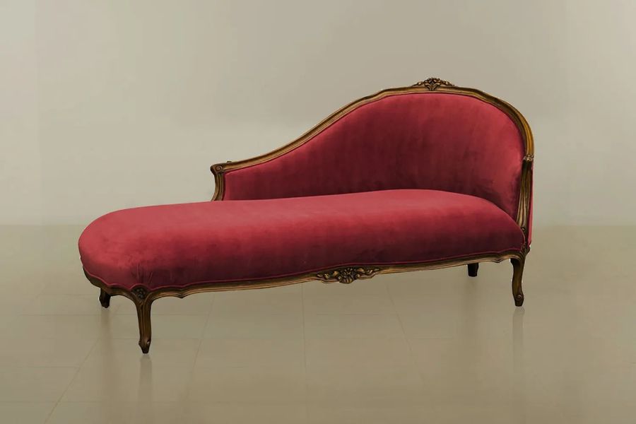 Louis XV chaise longue mahogany upholstered red velvet