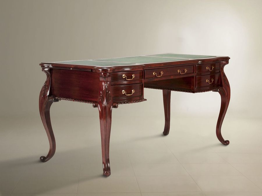Louis XV bureau plat mahogany wood