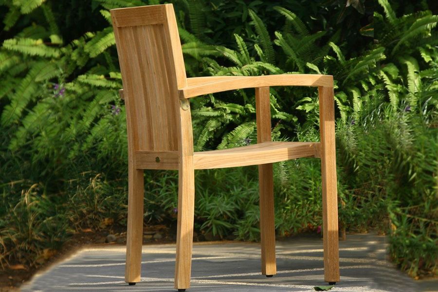 Montego stacking chair