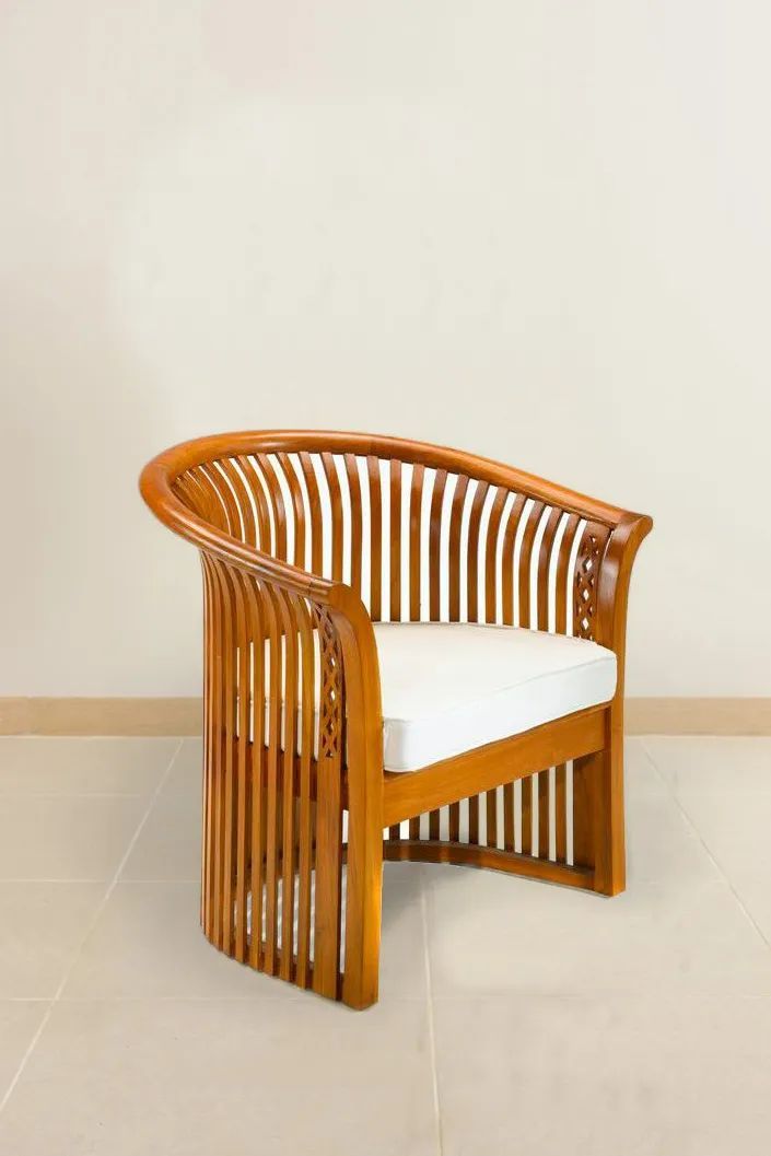 Batavia kurung lounge chair