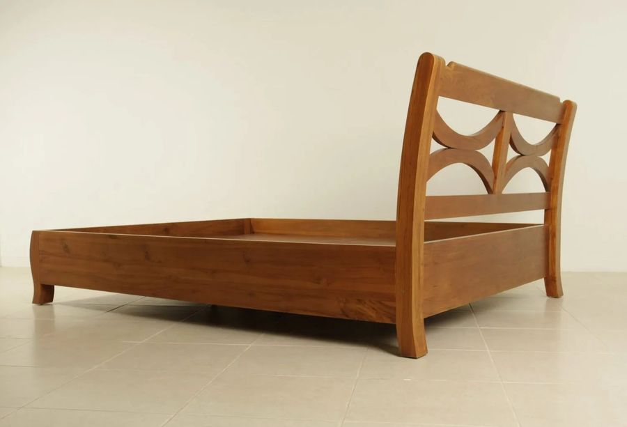 Back side detail of the headboard of Samurai bed