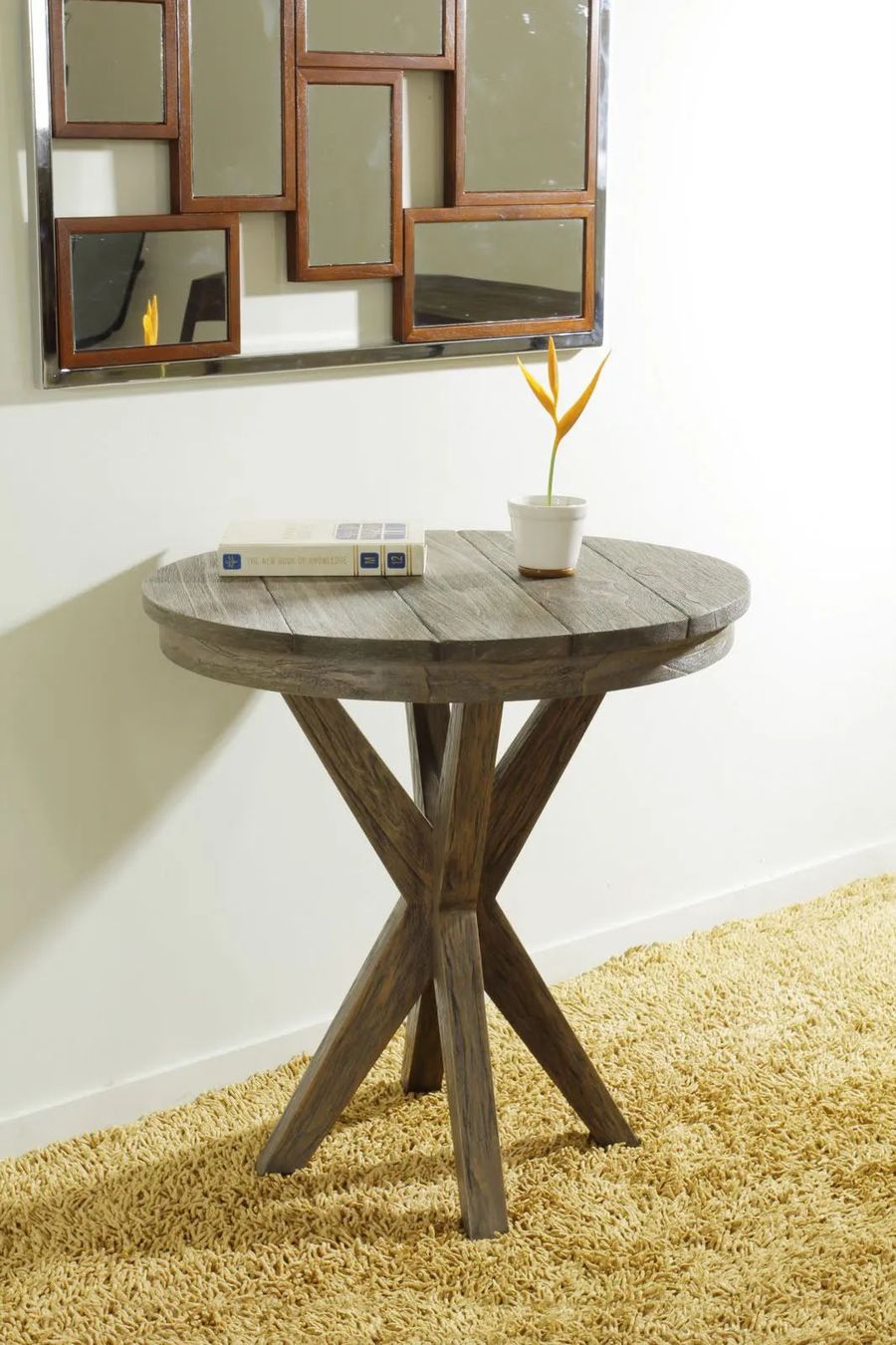 Cross legs round table top detail