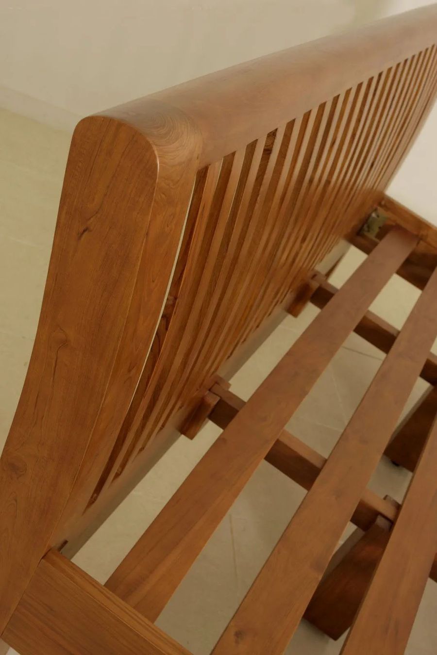 Mission bed strong headboard detail