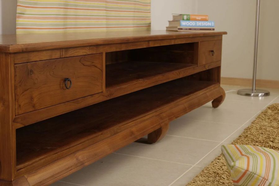 Solid brass pulls of the Opium wide tv stand