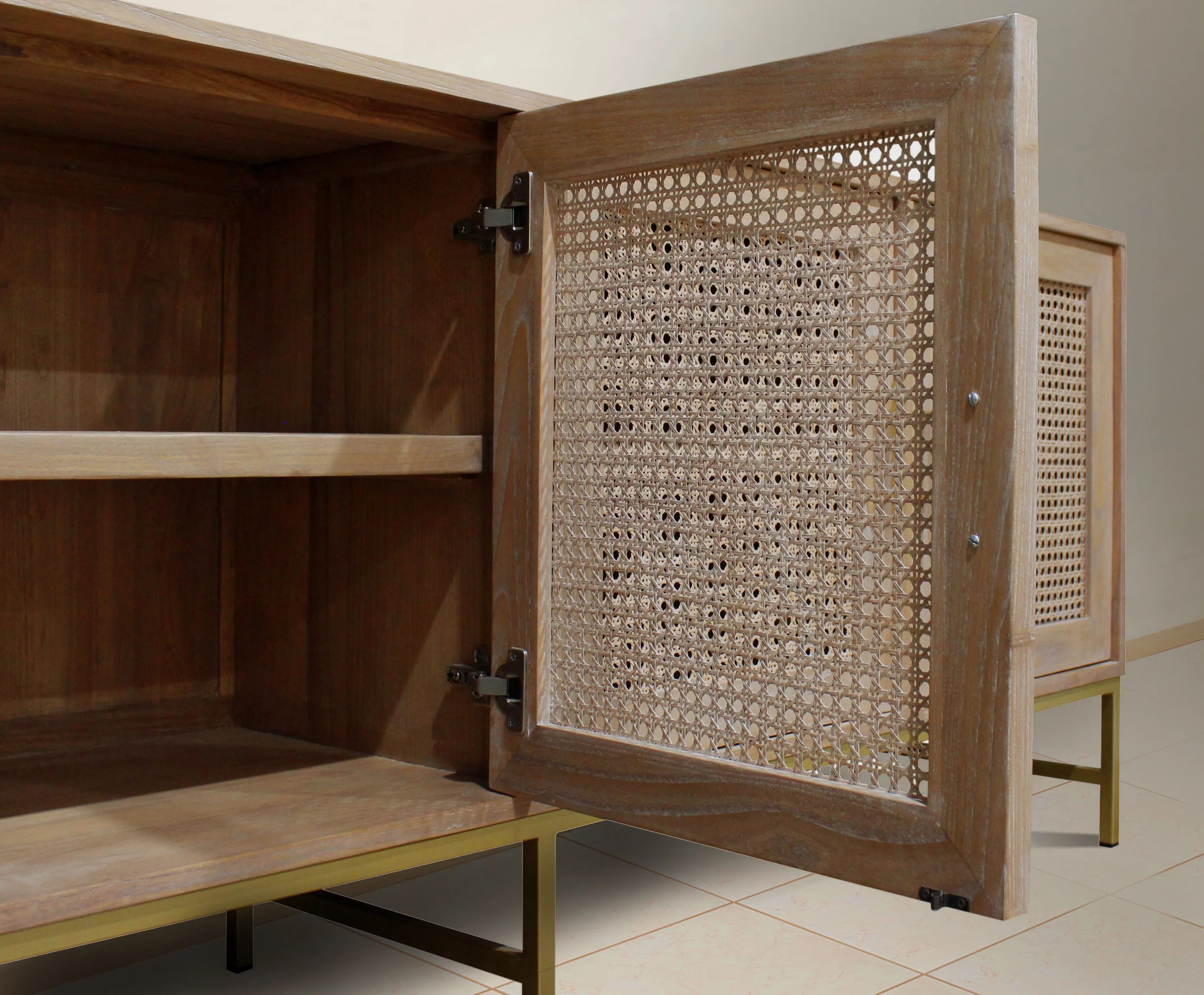 Inner compartment detail when door opened