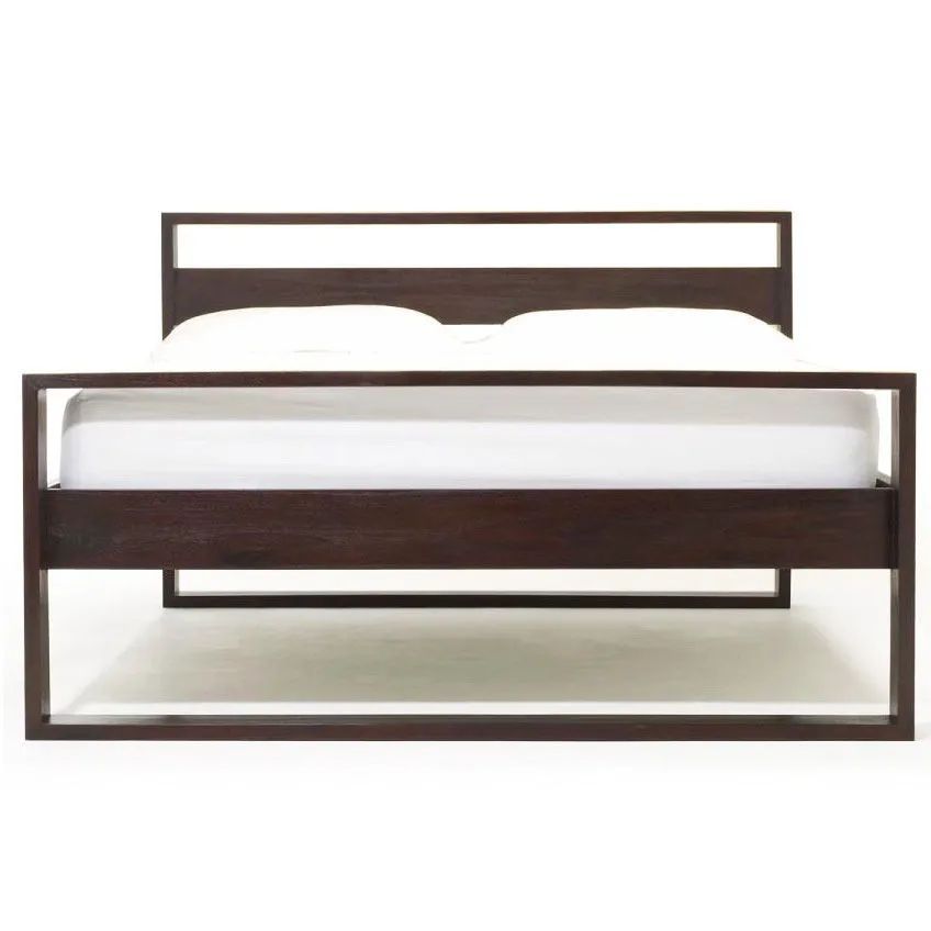 Headboard details of the Reclaimed wood horizon bed