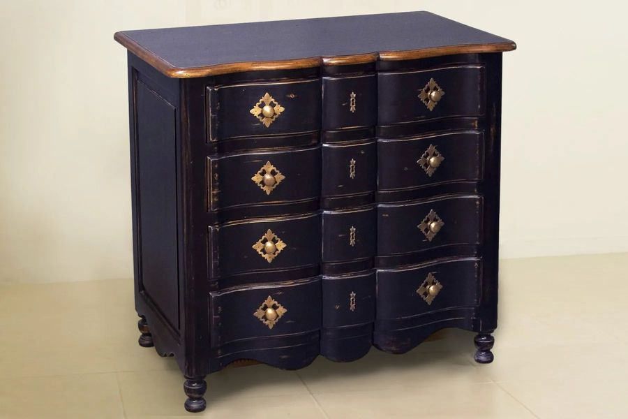 Directoire wavefront dresser black painted