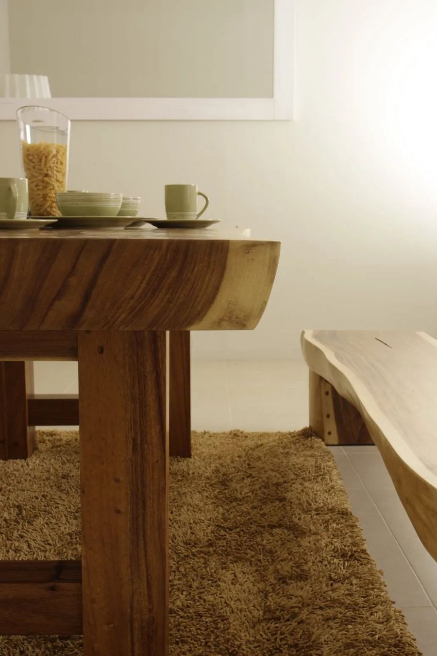 Live edge thick and single block solid wood top detail